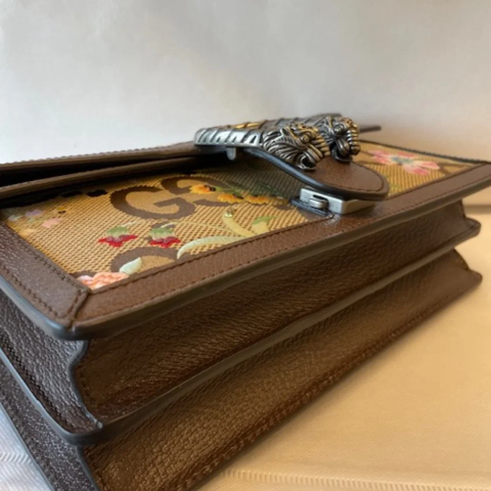 Gucci Small Dionysus Jumbo GG Shoulder Bag - Picture 4 of 7